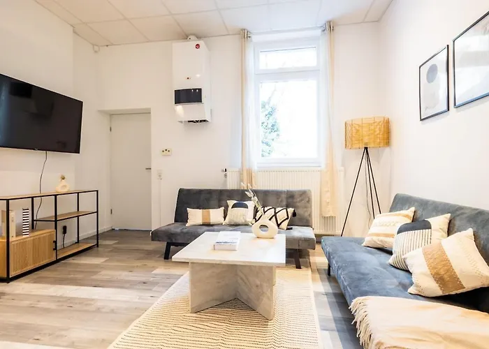 Garden 15 Min Cologne Fair, 19 Min Duesseldorf, Family Friendly * Leverkusen